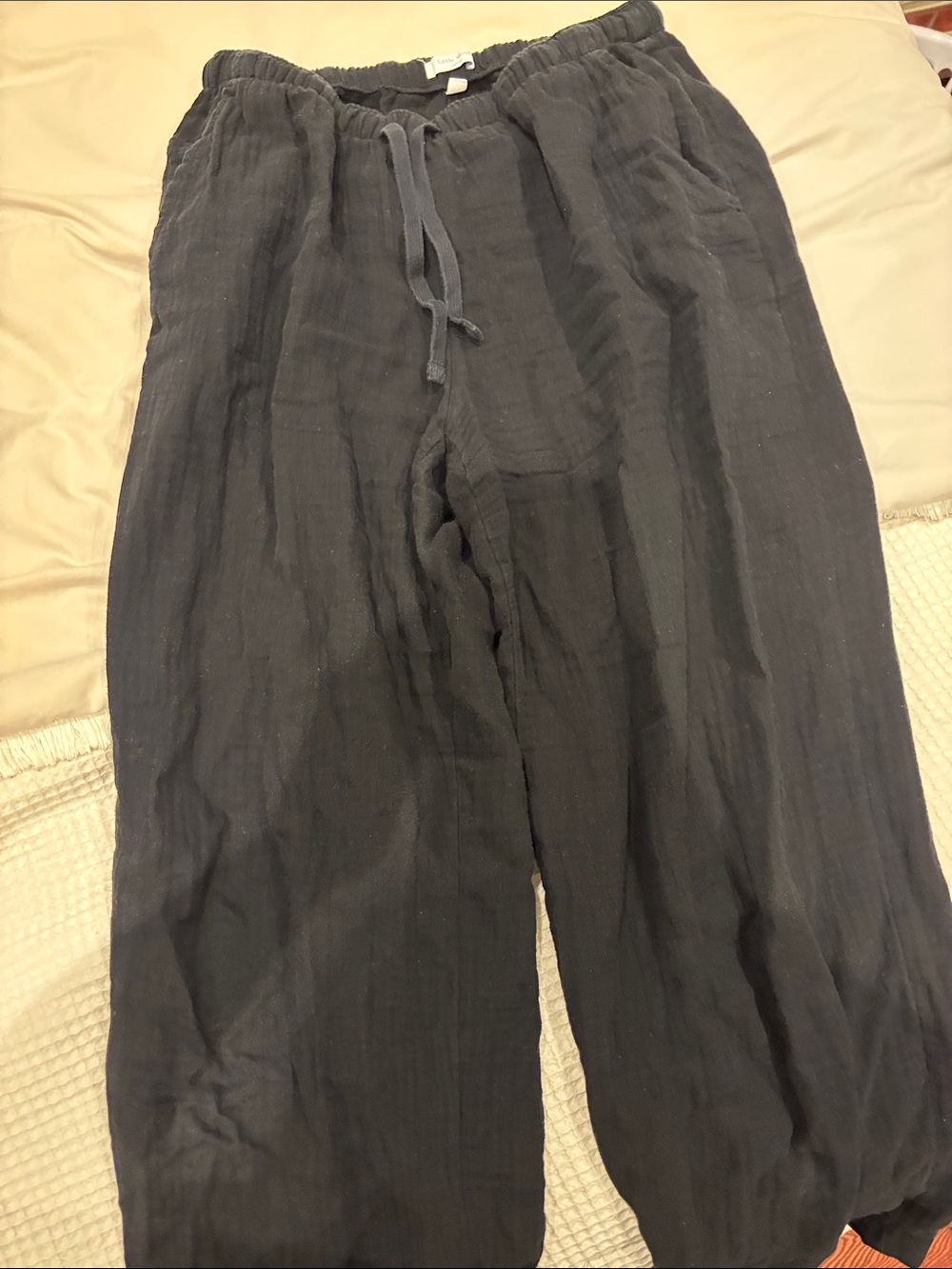Aritzia Women’s Black Drawstring Linen Joggers